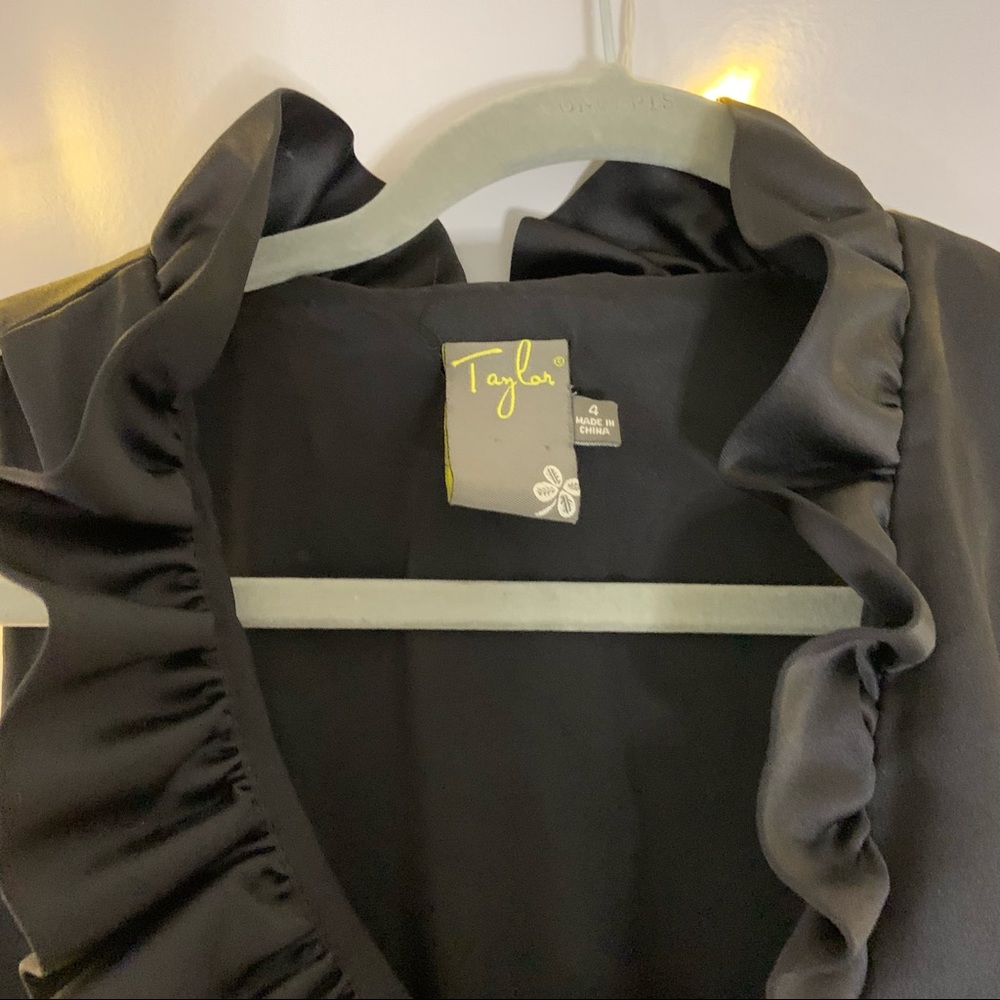 taylor women’s black dress size 4